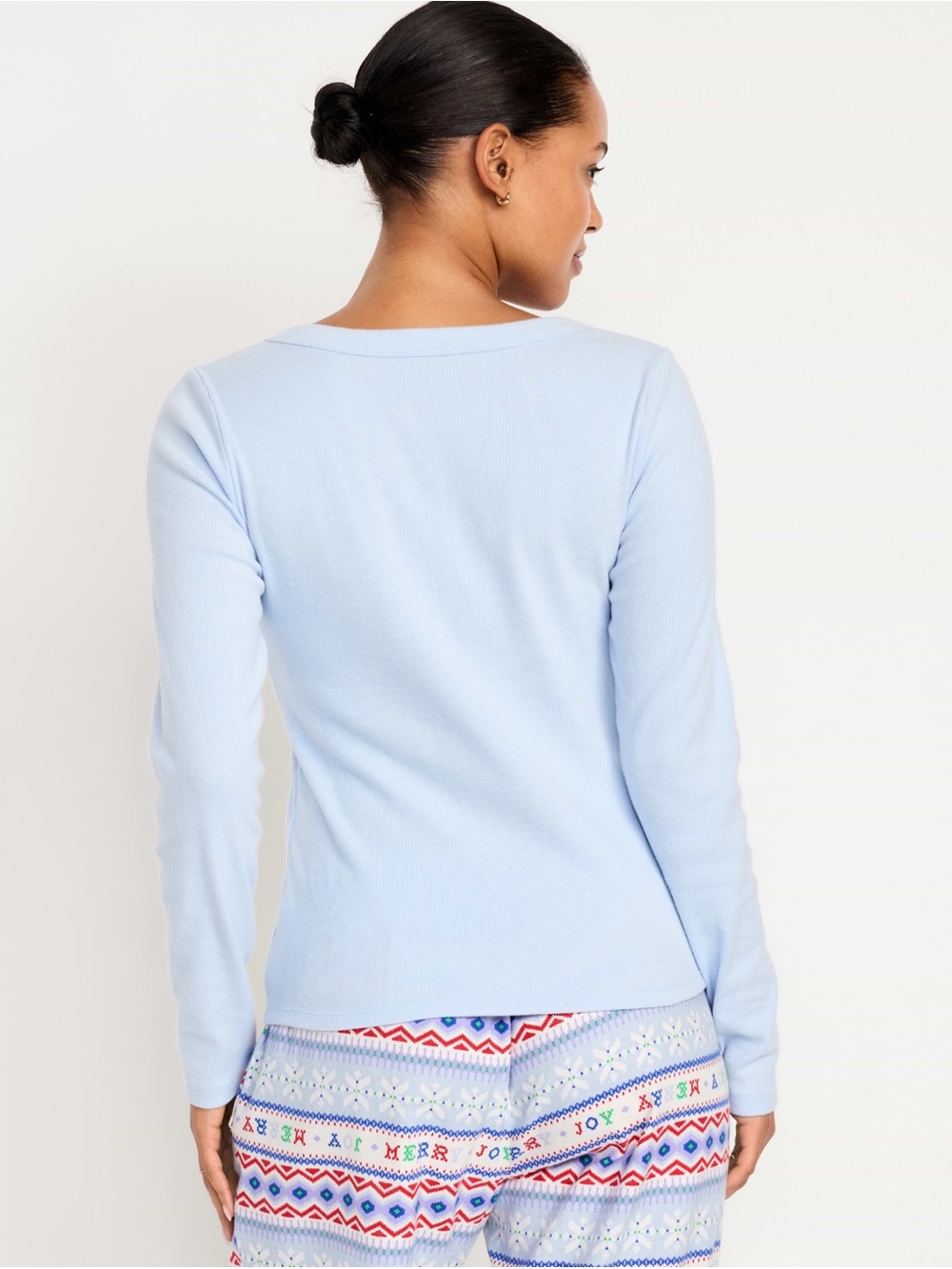 🆕 Old Navy Women's Cozy Snug Long-Sleeve V-Neck T-Shirt XL 16-18 - Picture 2 of 16